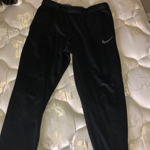 Nike pro thermalite joggers! Excellent condition